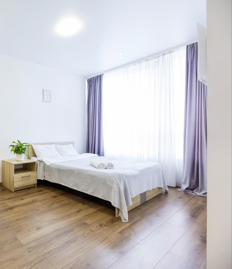 Nyvky Like Home - Studio - Apt 20 Kiev Eksteriør billede