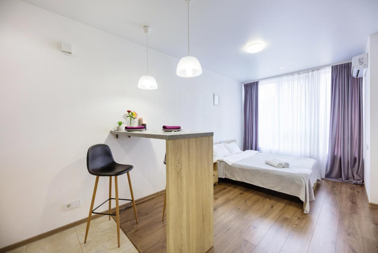Nyvky Like Home - Studio - Apt 20 Kiev Eksteriør billede